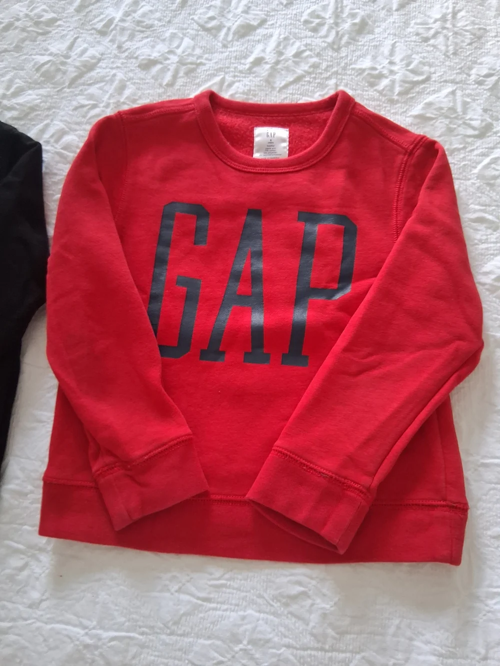 GAP Kids Crewneck Sweatshirt Lot Of 2  Red & Black Logo Tops Size 5